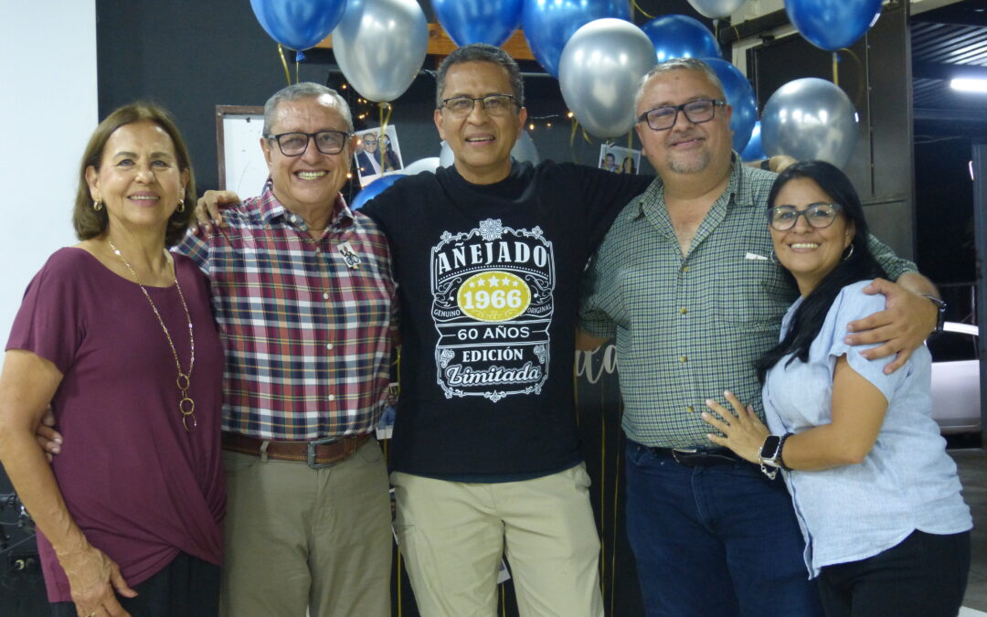Celebración del cumpleaños Hermano Jaime León, Pastor general.